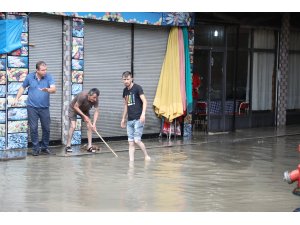 Rize'de şiddetli yağış