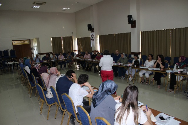 Eczacılara, schüssler tuzları ve yüz okuma eğitimi