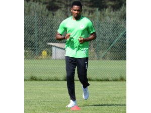 Eto'o kampı terketti