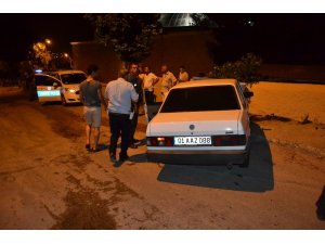 Otomobil ağaca çarptı: 2 yaralı