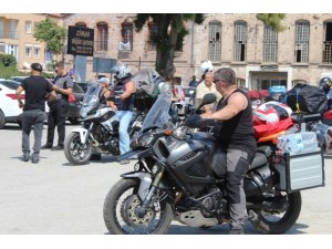 Motosiklet festivali için Midilli Adası’na geçtiler
