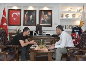 İl Başkanı Keskin vatandaşı dinliyor