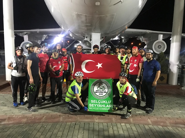 Selçuklu Seyyahları şehitler için pedal çevirdi