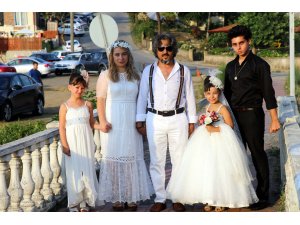 20 yıllık düğün hayalini gerçekleştirdiler