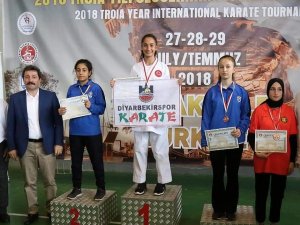 Diyarbakır karate takımından büyük başarı