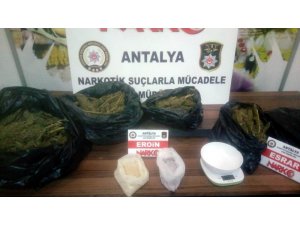 Antalya’da bir evde 9 kilo 800 gram esrar ele geçirildi