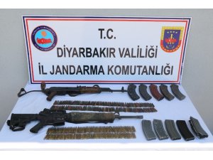 Diyarbakır’da teröre darbe üzerine darbe: 2 terörist öldürüldü