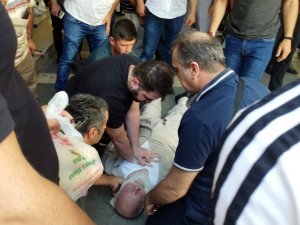 Sokak ortasında kalp krizi geçirdi