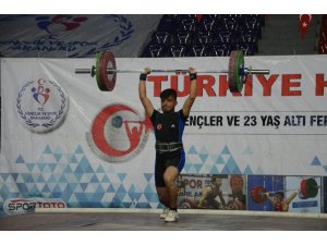 Ordu’daki halter şampiyonası