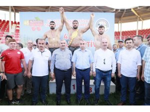 Taşköprü Yağlı Güreşleri’ni Recep Kara kazandı