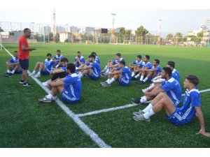 Arsuz Karaağaçspor taraftarıyla buluştu