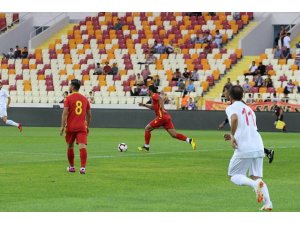 Yeni Malatyaspor’un genç yeteneği İsmail Karakoç oynadığı futbolla beğeni kazandı