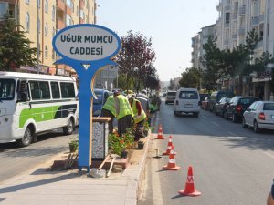 Uğur Mumcu Caddesi güzelleşiyor