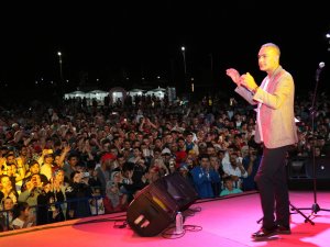 Mümin Sarıkaya, Beyşehir’de hayranlarıyla buluştu