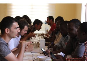 TİKA'nın gönüllüleri Türkçe öğrenen Nijerli gençlerle buluştu