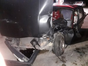 Benzin istasyonunda kaza: 2 yaralı