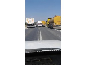 Ambulans yakıt tankerine çarptı, kazada yaralanan olmadı