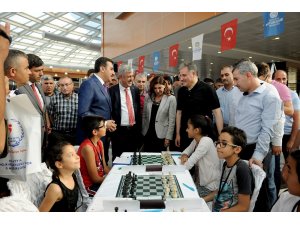 Uluslararası Altın Kayısı Satranç turnuvası başladı