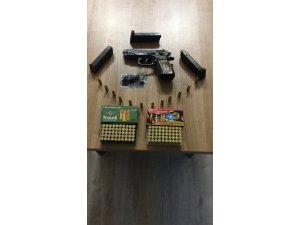 Samsun’da şüphe üzerine durdurulan araçtan ruhsatsız tabanca çıktı