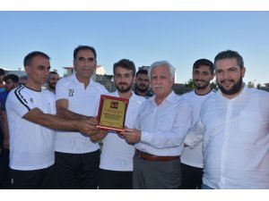 Başkan Toprak’tan Kahta Diriliş Spor’a 1,5 milyon TL pirim sözü