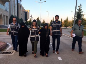 Teyze ve yeğeni yankesicilik suçlamasıyla tutuklandı