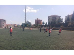 Kur’an Kursu öğrencilerine spor desteği