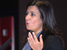 '10 bin öğretmen bizim için çok acil'