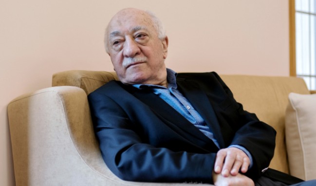 FETÖ elebaşı Gülen'e "mehdi" diyen eski hakimin davası