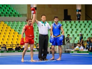 Wushu Şampiyonasında dünya ikincisi oldu