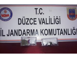 Düzcede jandarmadan uyuşturucu operasyonu