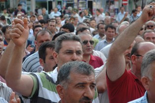 Özlük haklarımızın düzenlenmesini istiyoruz