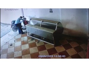 Batman’da motosiklet hırsızlığı güvenlik kamerasında