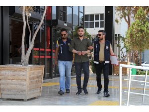 Alanya’da aranan 2 şüpheli yakalandı