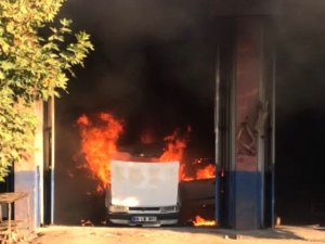 Kaynak yapılan otomobil alev topuna döndü
