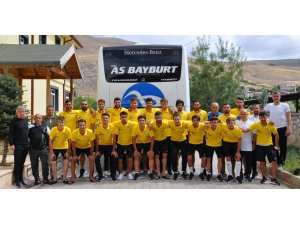 Bayburt İl Özel İdare, 11 gün sürecek kamp için Erzurum’a hareket etti