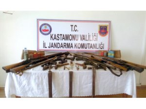 Jandarma ekiplerinden kaçak silah operasyonu