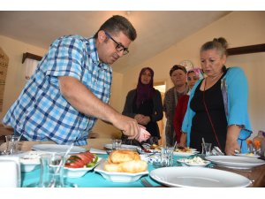 Köyün girişimci kadınlarına kahvaltı sunum kursu