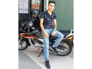 İzmir’de motosiklet refüje girdi: 1 ölü, 1 yaralı