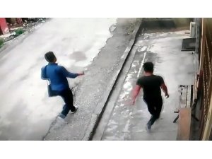 Telefon hırsızını güvenlik kamerası ele verdi