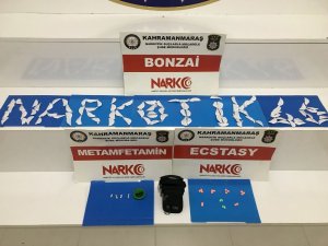 Parkta uyuşturucu satışı yapan 1 kişi yakalandı