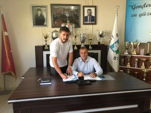 İzmit Belediyespor, yola Akdilek ile devam edecek
