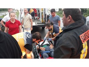 Sağanak nedeniyle otomobil takla attı: 2 yaralı