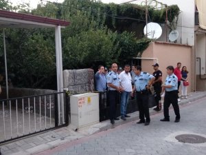 Eşini ve kızını öldürüp intihar etti