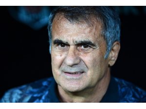 Spor Toto Süper Lig: Beşiktaş: 0 - Akhisarspor: 0 (Maç devam ediyor)