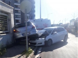 Eskişehir’de otomobiller çarpıştı: 2 yaralı