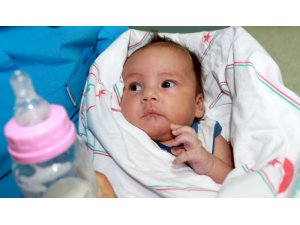 Annesinin boğmak istediği bebek devlet korumasına alındı