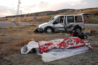 Konya'da trafik kazası: 1 ölü, 1 yaralı
