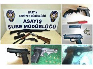 Bartın Emniyetinden ruhsatsız silah operasyonu