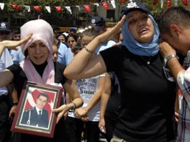 Kahraman 3 Şehit polis törenle anıldı