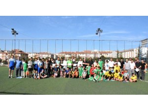 Kur’an kursu öğrencilerinin futbol turnuvası sona erdi